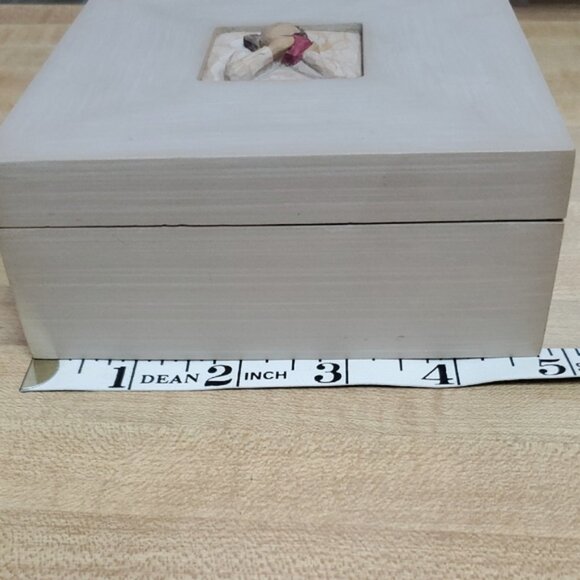 Willow Tree Gray and Red Jewelry Organizer - Picture 7 of 8